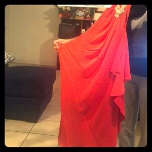 Elegant short one sleeve dress